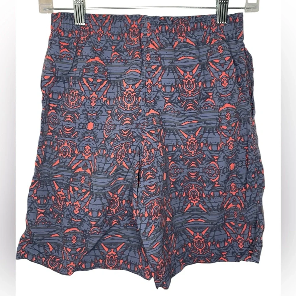 Patagonia 2 pocket, mesh lined, swim suit-Boys XL - Picture 2 of 5
